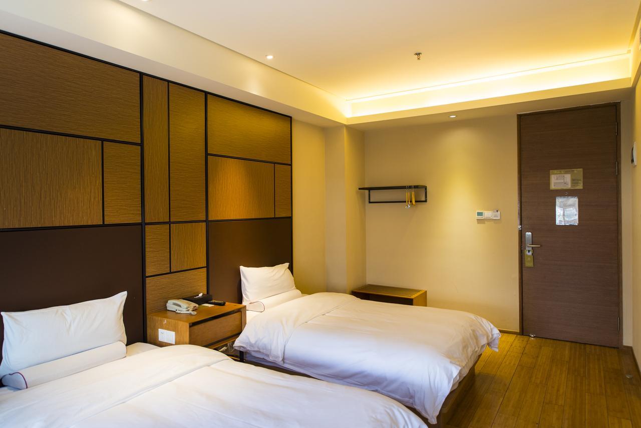 Ji Hotel Shanghai Hongqiao Transport Hub Linkong Zone Exterior photo