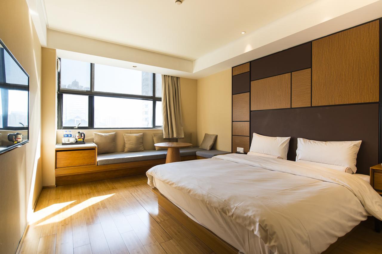 Ji Hotel Shanghai Hongqiao Transport Hub Linkong Zone Exterior photo