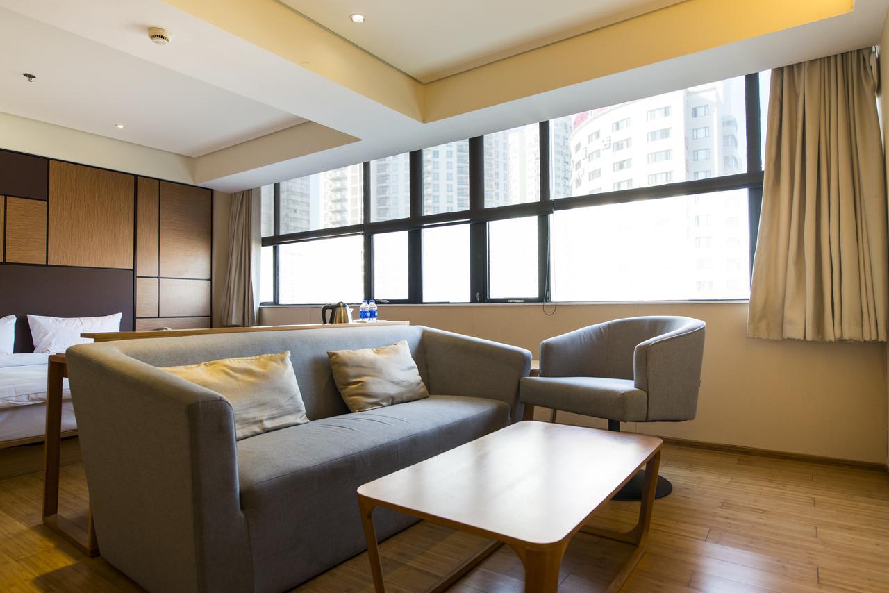 Ji Hotel Shanghai Hongqiao Transport Hub Linkong Zone Exterior photo