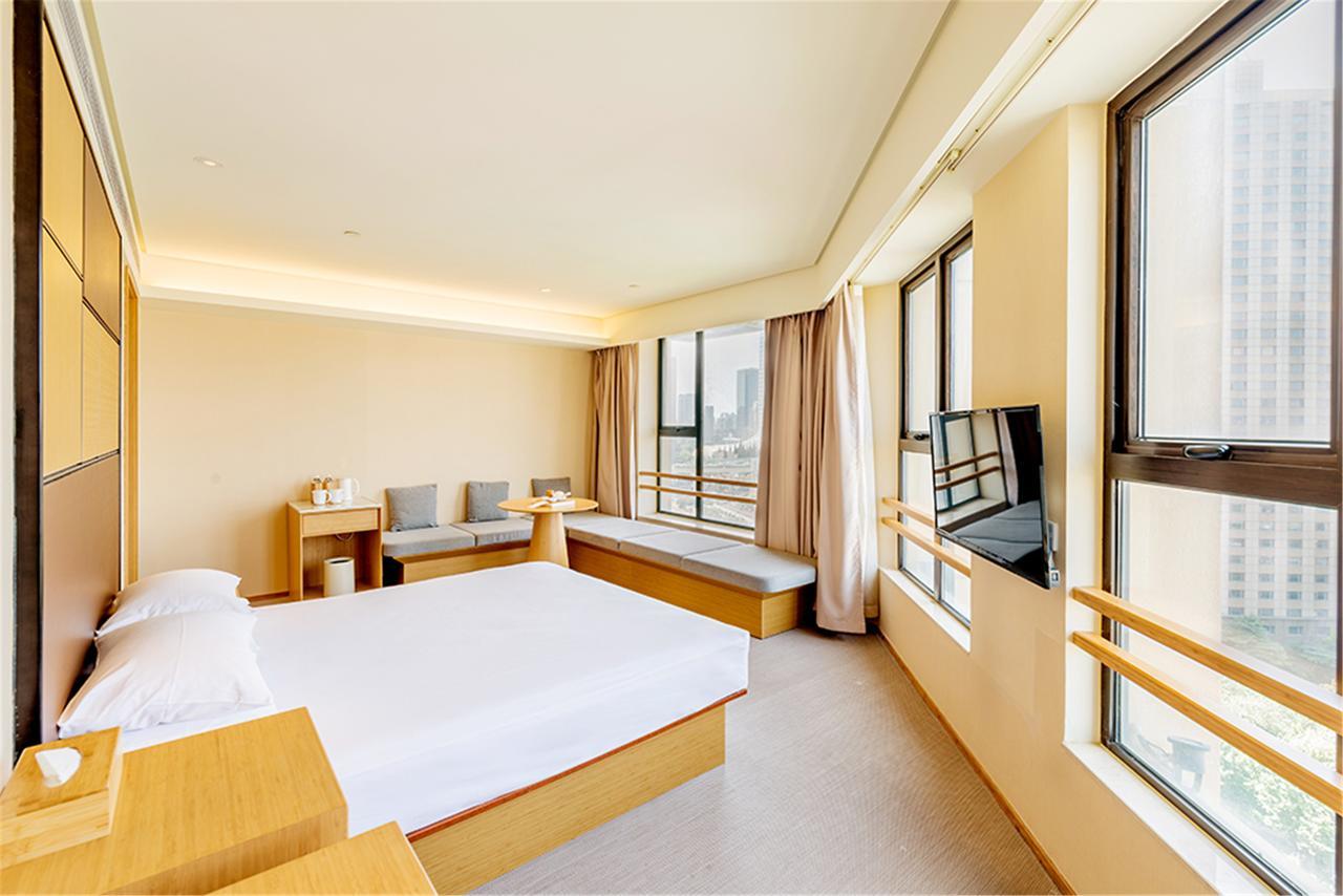 Ji Hotel Shanghai Hongqiao Transport Hub Linkong Zone Exterior photo