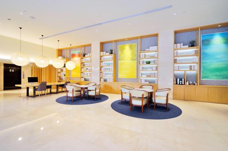Ji Hotel Shanghai Hongqiao Transport Hub Linkong Zone Exterior photo