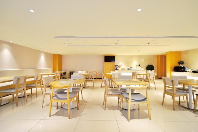 Ji Hotel Shanghai Hongqiao Transport Hub Linkong Zone Exterior photo